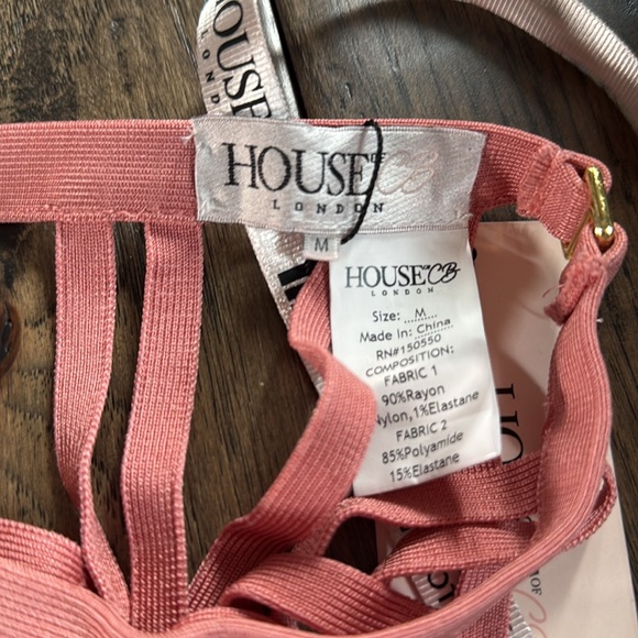 House of CB NWT Salmon Pink Garter Belt Size Medium - Picture 3 of 5